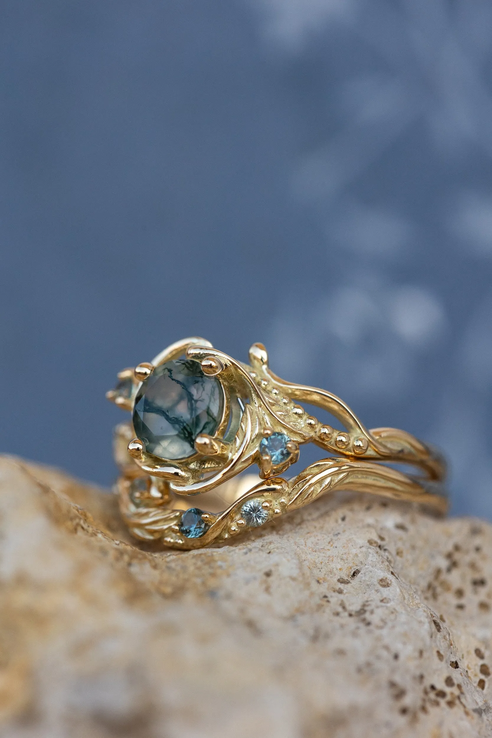 1 carat moss agate and accent teal sapphires engagement ring set, nature inspired bridal ring set / Undina