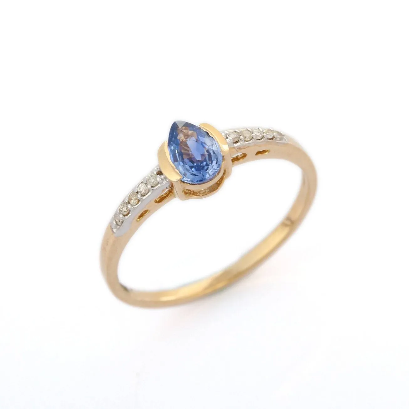 14K Yellow Gold Sapphire Ring