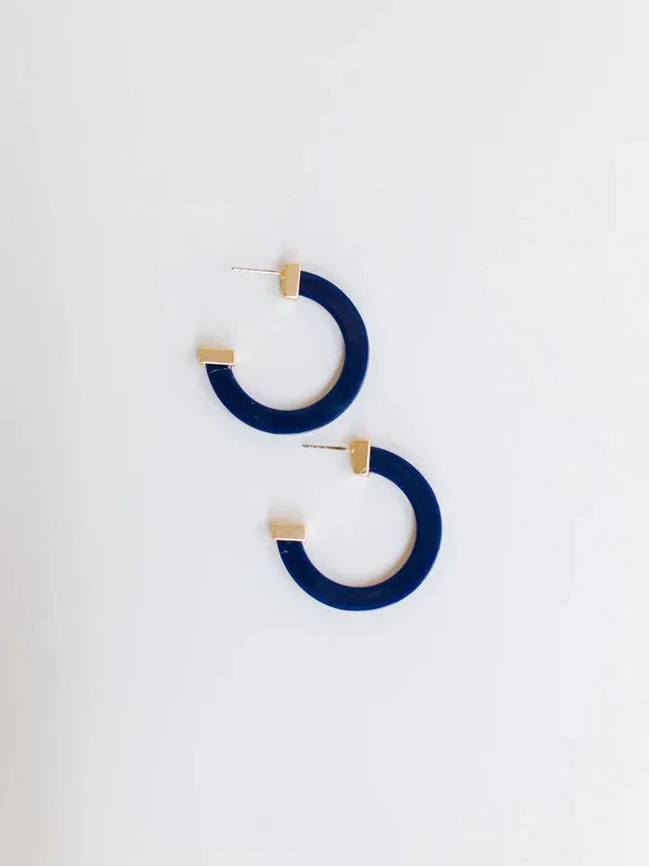 Classic Acrylic Medium Hoops in Navy