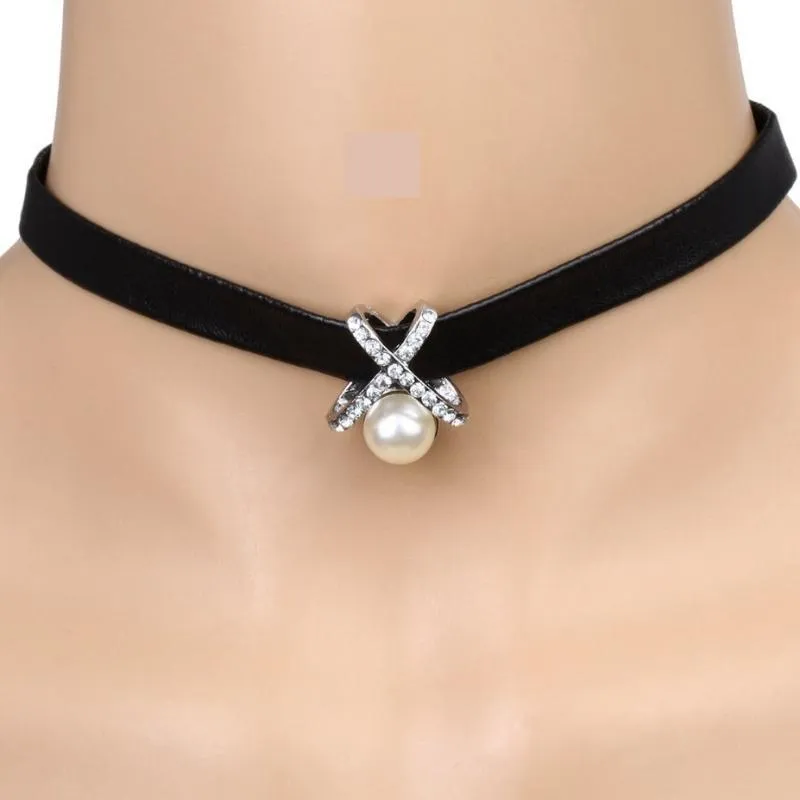 Diamonds, Pearls and Leather Choker Necklace