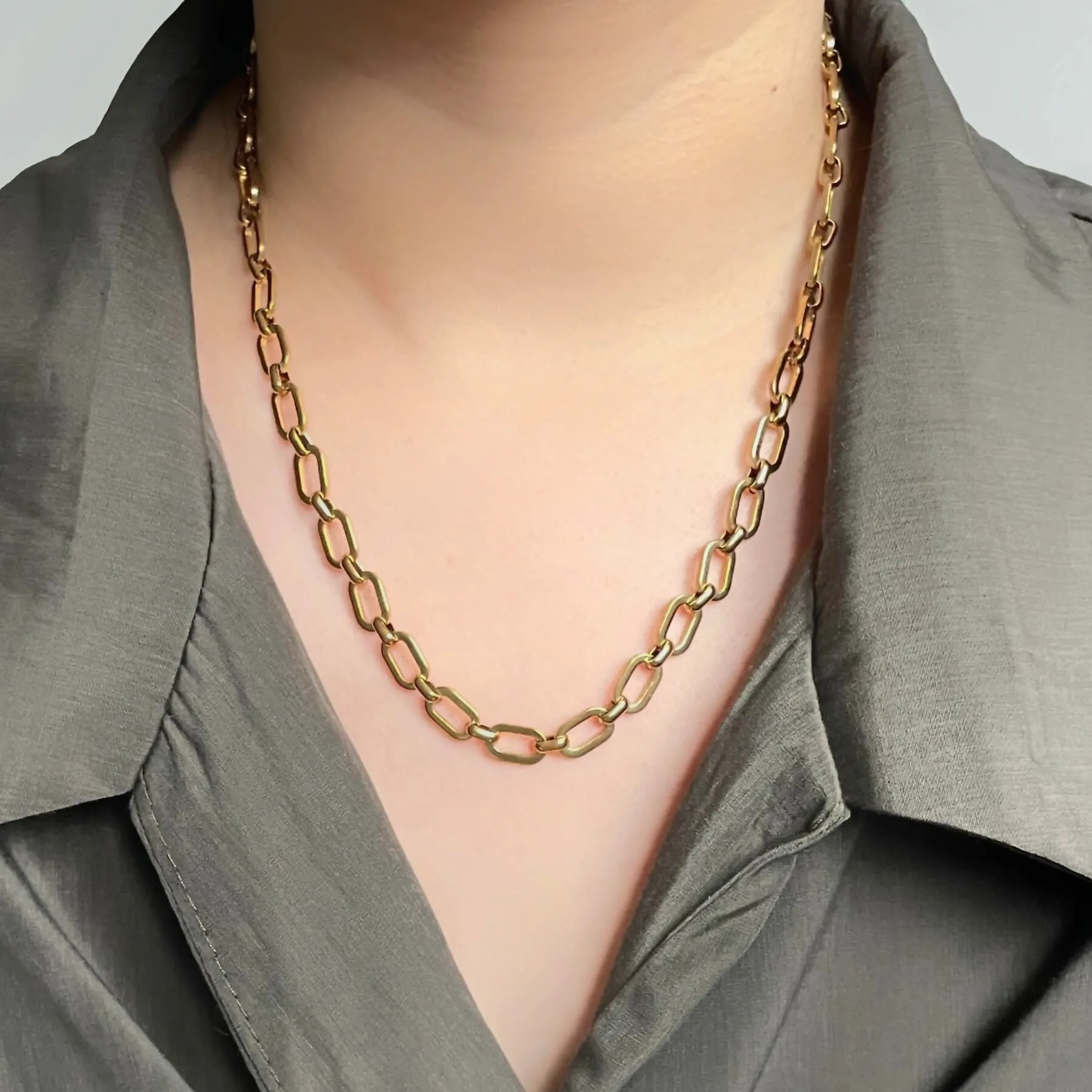 Flat Oval Chain Necklace