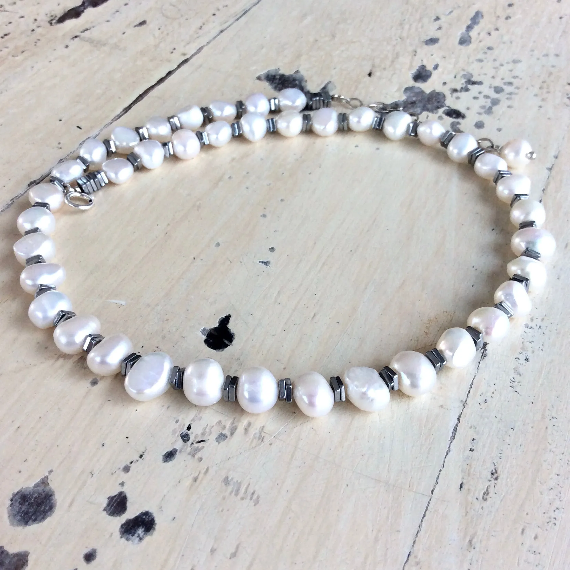 Genuine Fresh Water White Pearls w Hematite Beads Choker Necklace