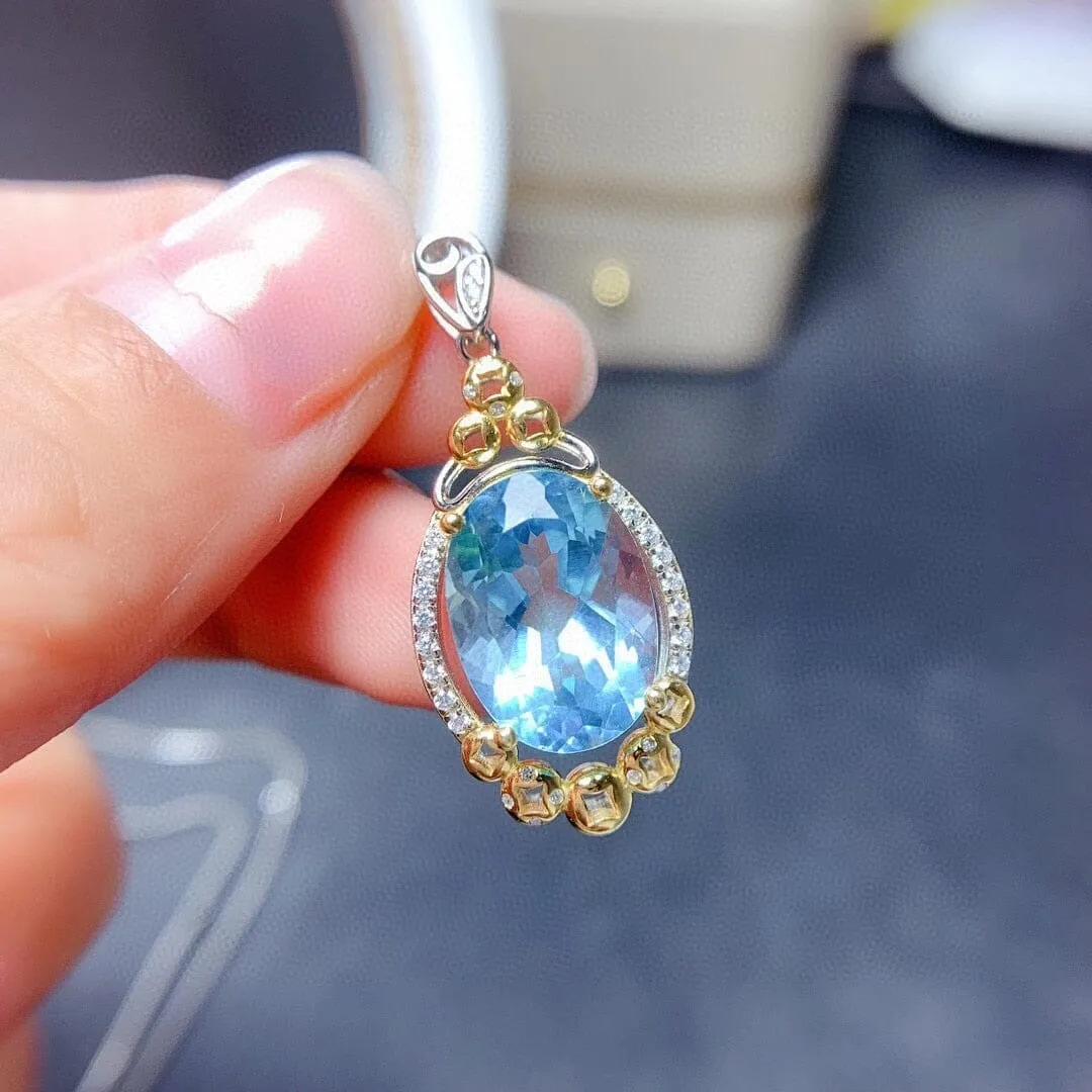 Luxury New Goose Egg-Shaped Sky Blue Topaz Pendant Necklace