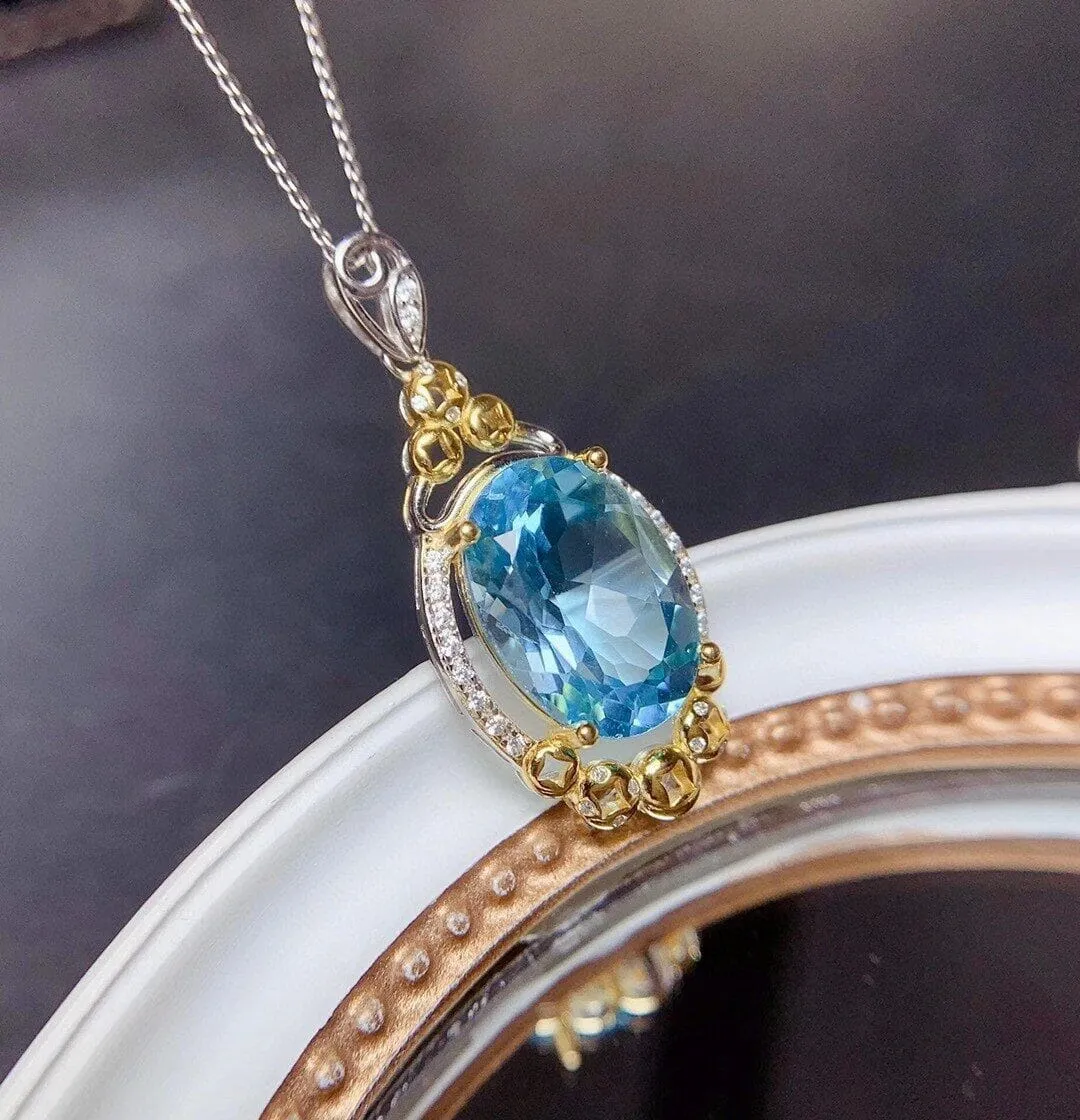 Luxury New Goose Egg-Shaped Sky Blue Topaz Pendant Necklace