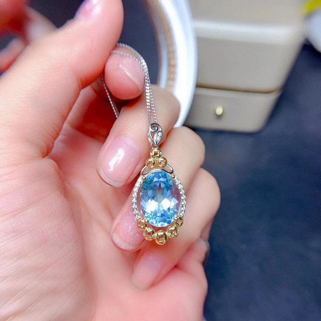 Luxury New Goose Egg-Shaped Sky Blue Topaz Pendant Necklace