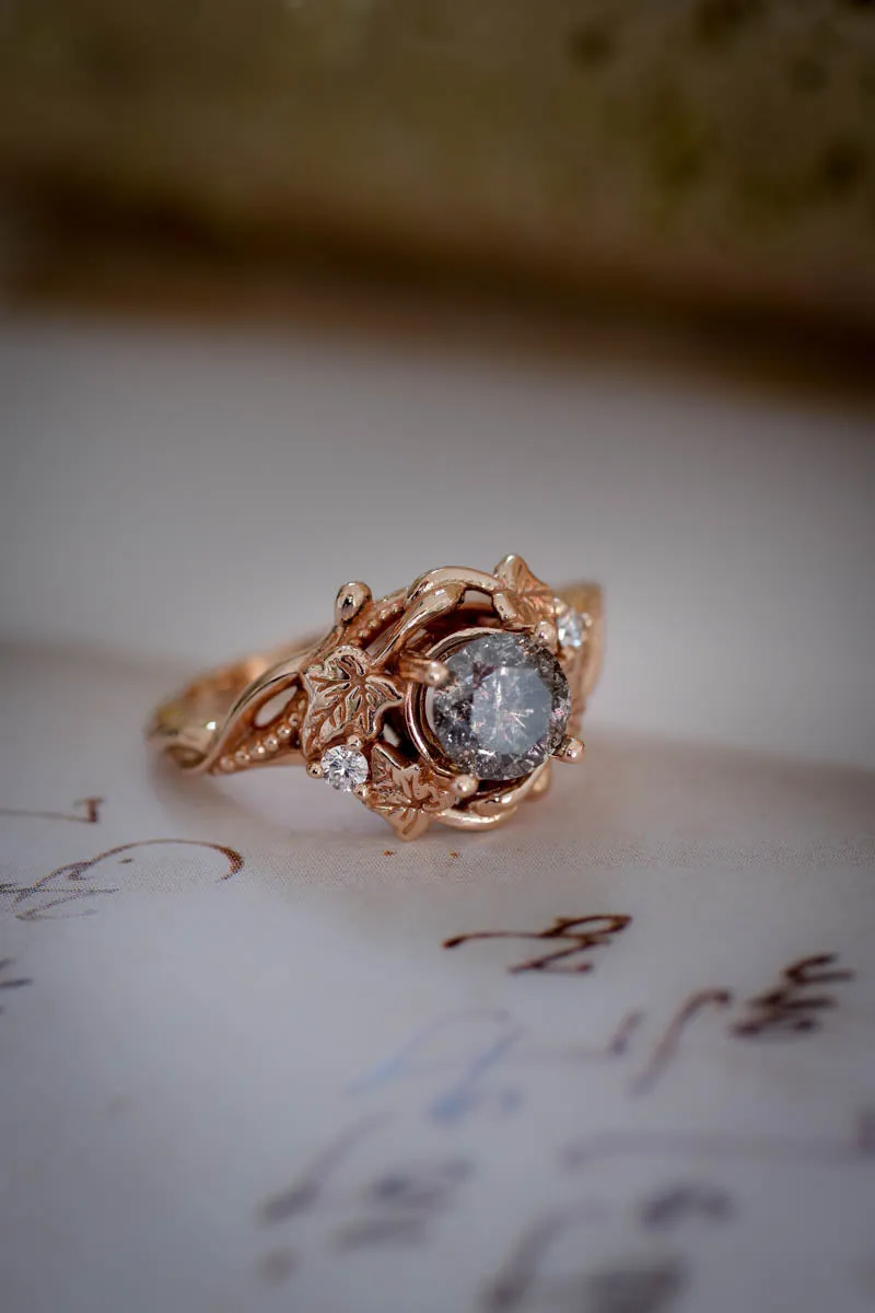 Nature inspired salt & pepper diamond ring / Ivy Undina