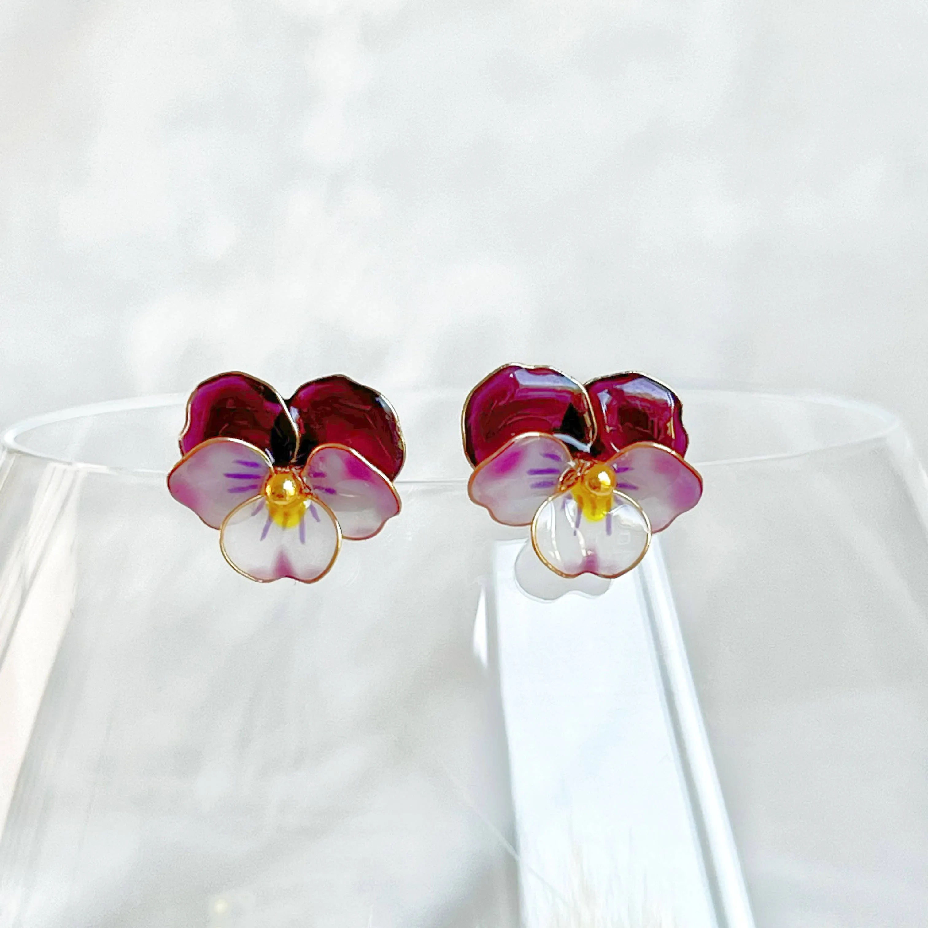 Ninaouity - Handmade Purple Pansy Flower Earrings