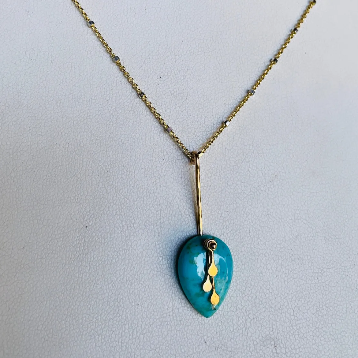 Pendulum Dots point drop turquoise necklace