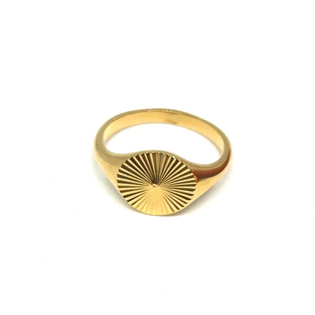 Quinn Signet Ring