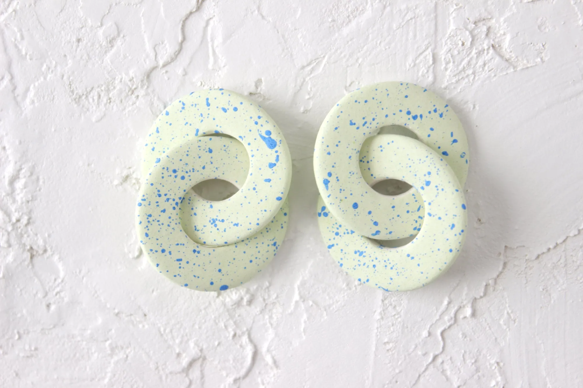 Round Splatter Link Earrings