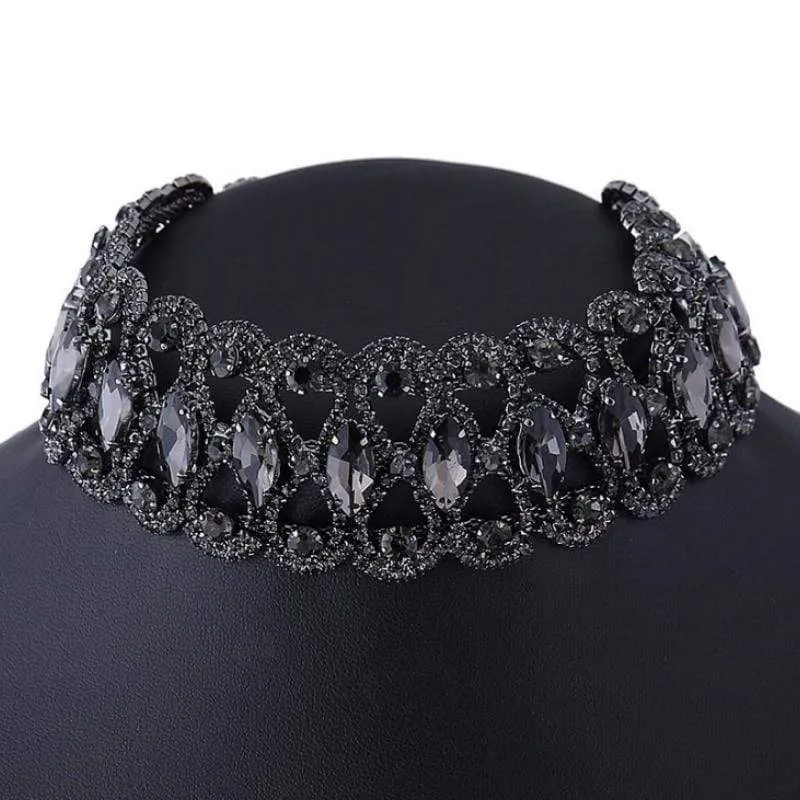 Royal Station Black Gem Choker Necklace