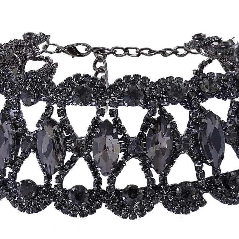 Royal Station Black Gem Choker Necklace