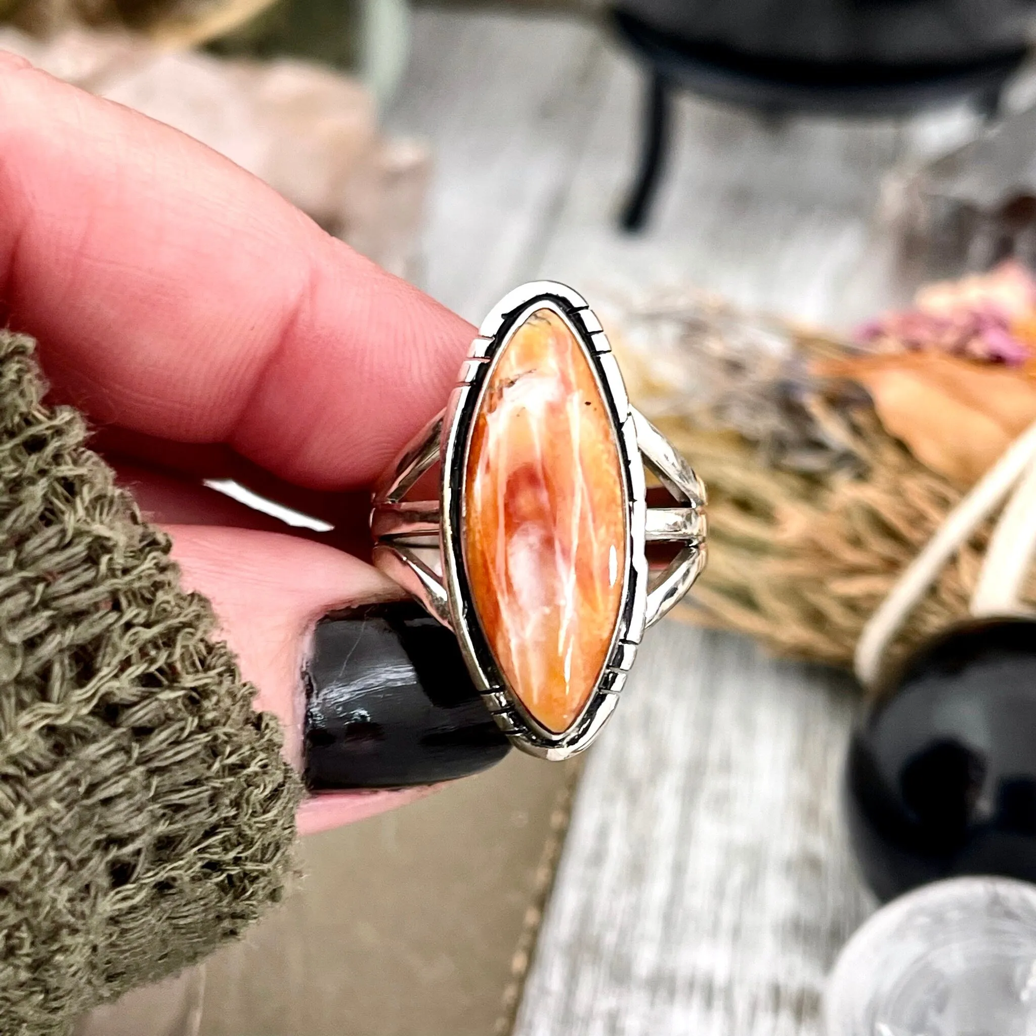 Size 8 Stunning Spiny Oyster Statement Ring Set in Sterling Silver / Curated by FOXLARK Collection