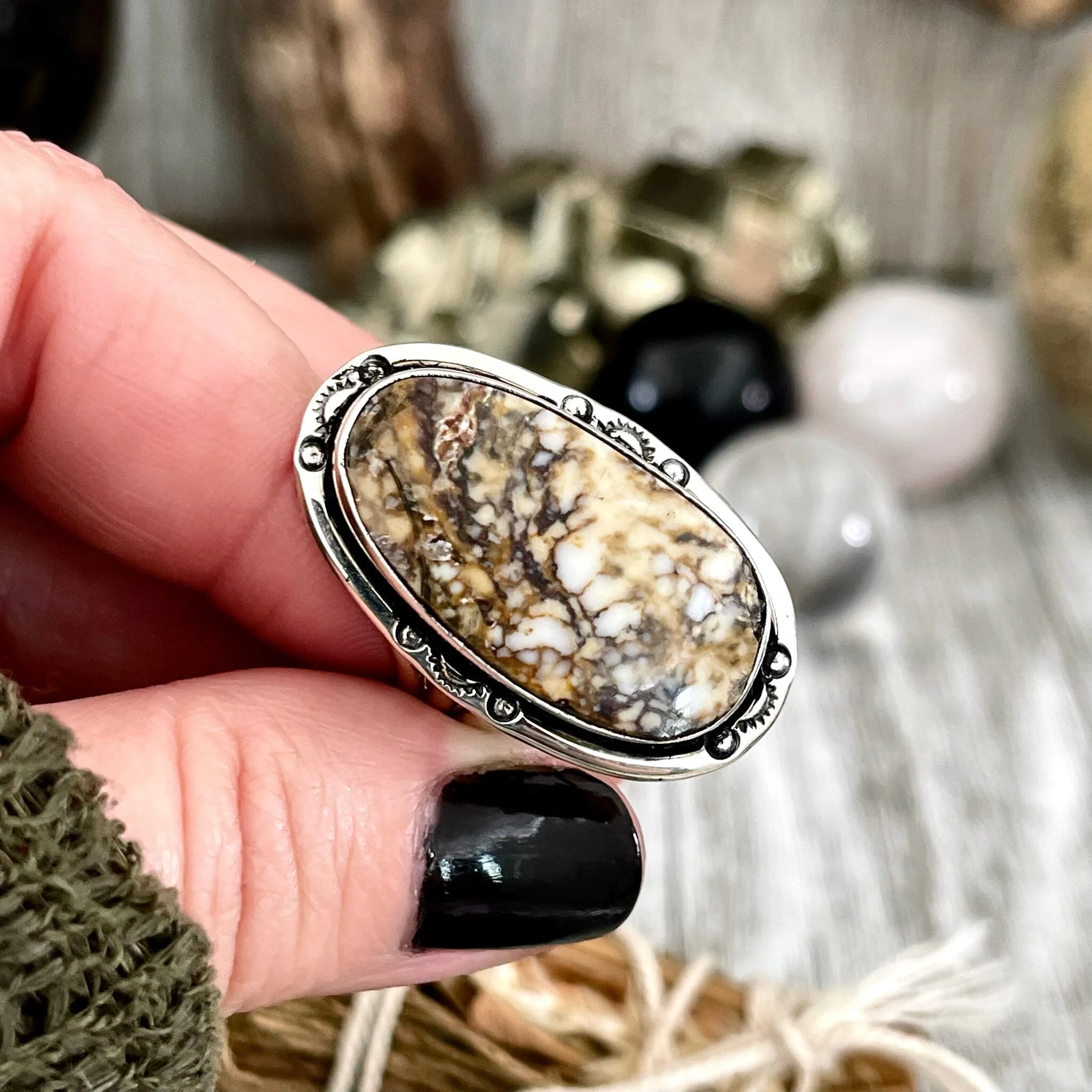 Size 9 Stunning White Buffalo Statement Ring Set in Sterling Silver / Curated by FOXLARK Collection