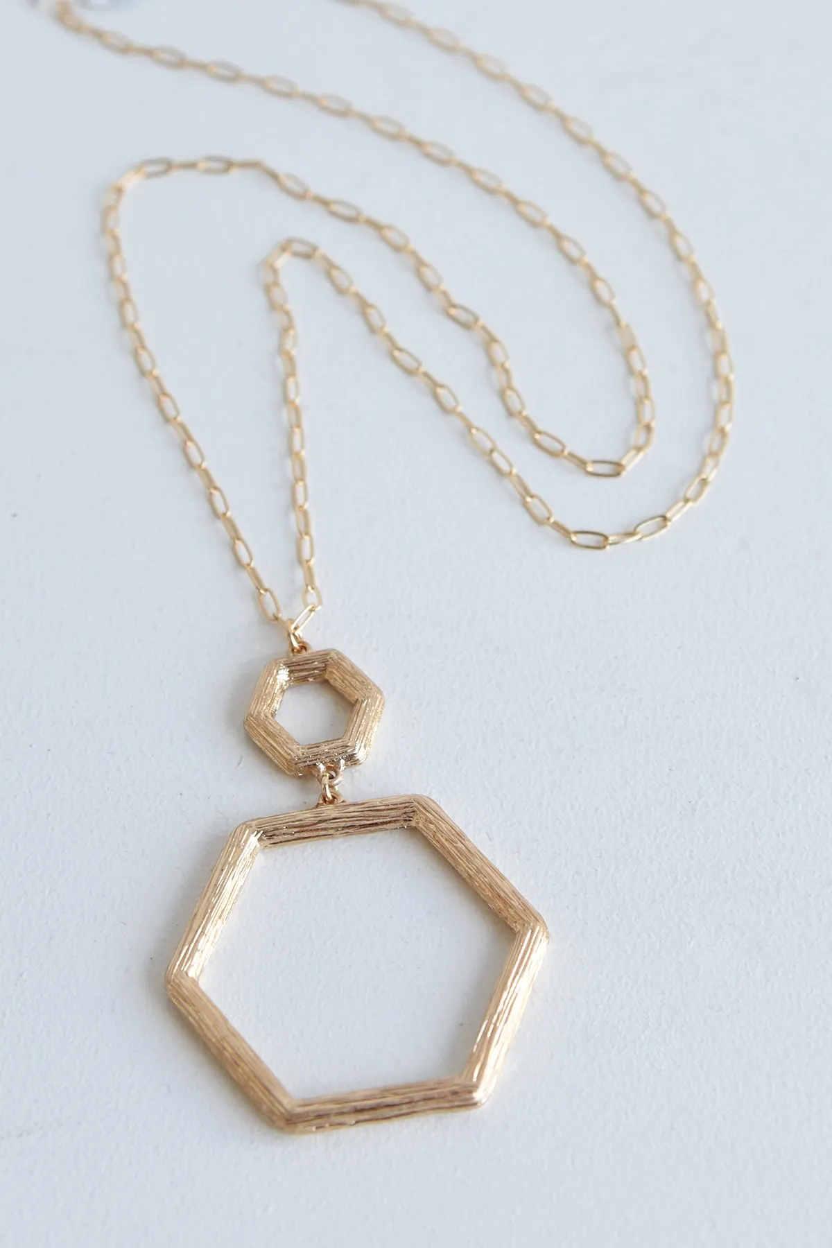 TEXTURED HEXAGON NECKLACE