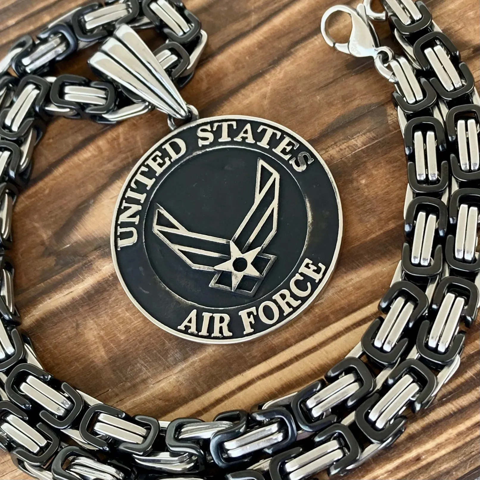 US Air Force Pendant - Necklace (717)